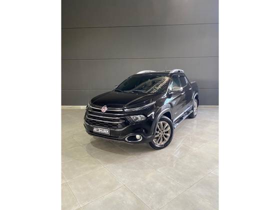 FIAT TORO 2.0 16V TURBO DIESEL RANCH 4WD AT9 FIAT TORO 2.0 16V TURBO DIESEL RANCH 4WD AT9